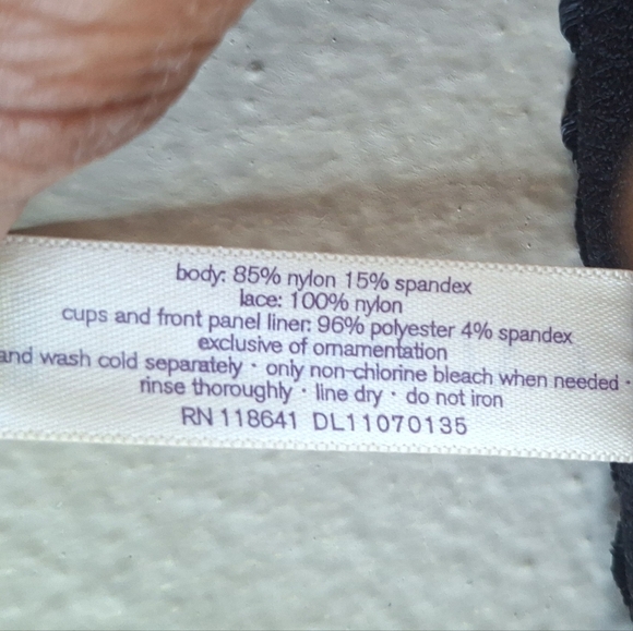 Cacique Lace Black Corset With Metal Straps and Secure Bra Strap Size 22/24 - Picture 2 of 9